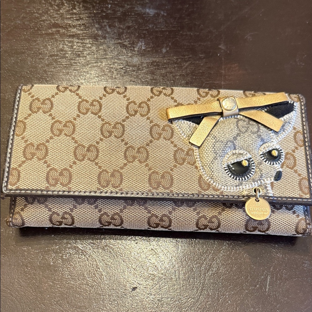 Gucci wallet